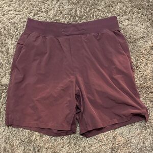 lululemon athletica Men's T.H.E Short “7 in linerless